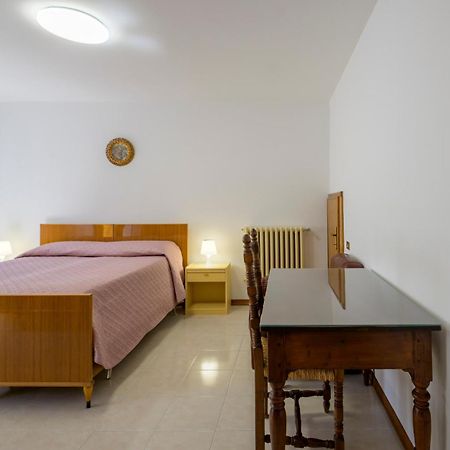 Via Mazzini 23A Daire Gubbio Dış mekan fotoğraf