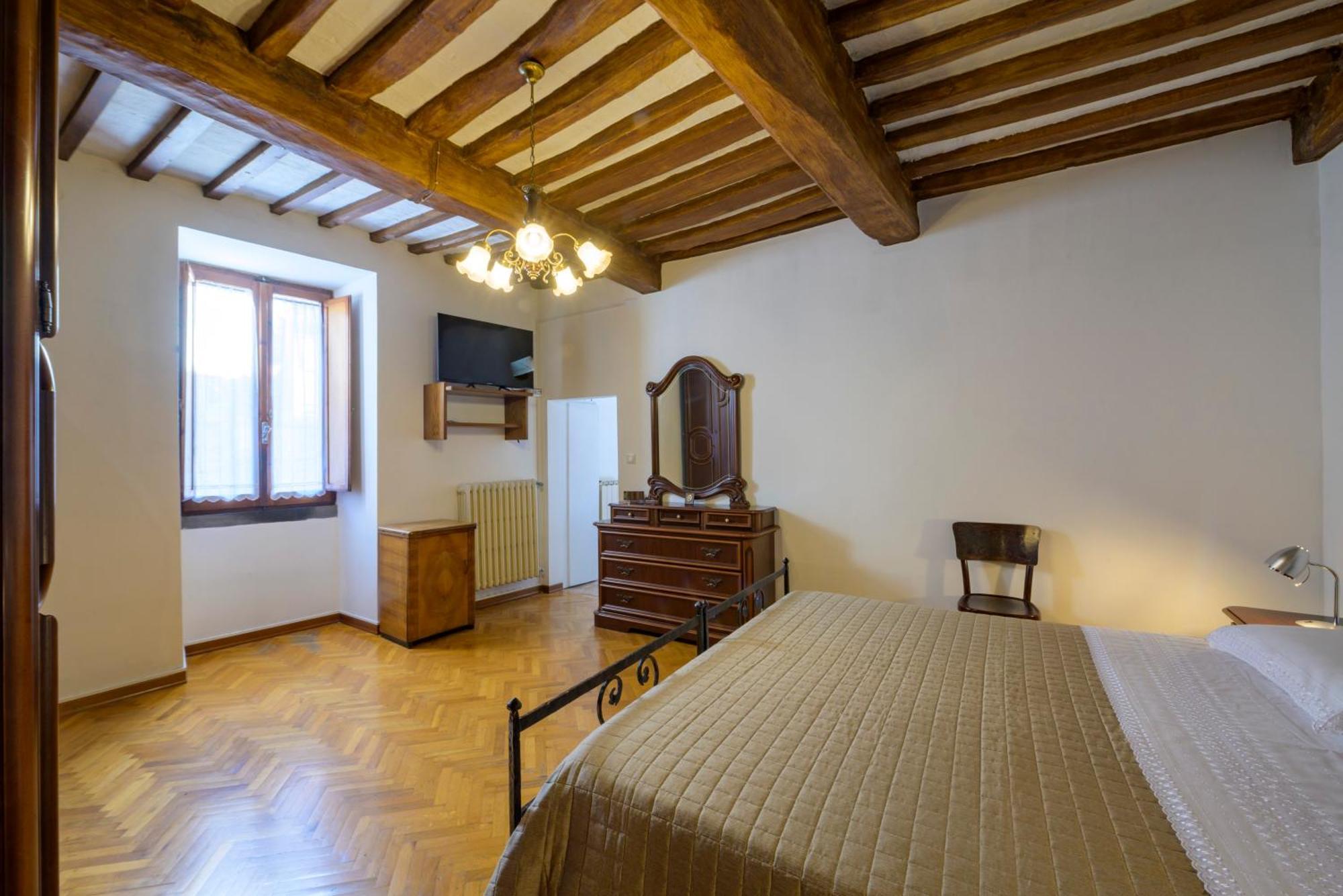 Via Mazzini 23A Daire Gubbio Dış mekan fotoğraf