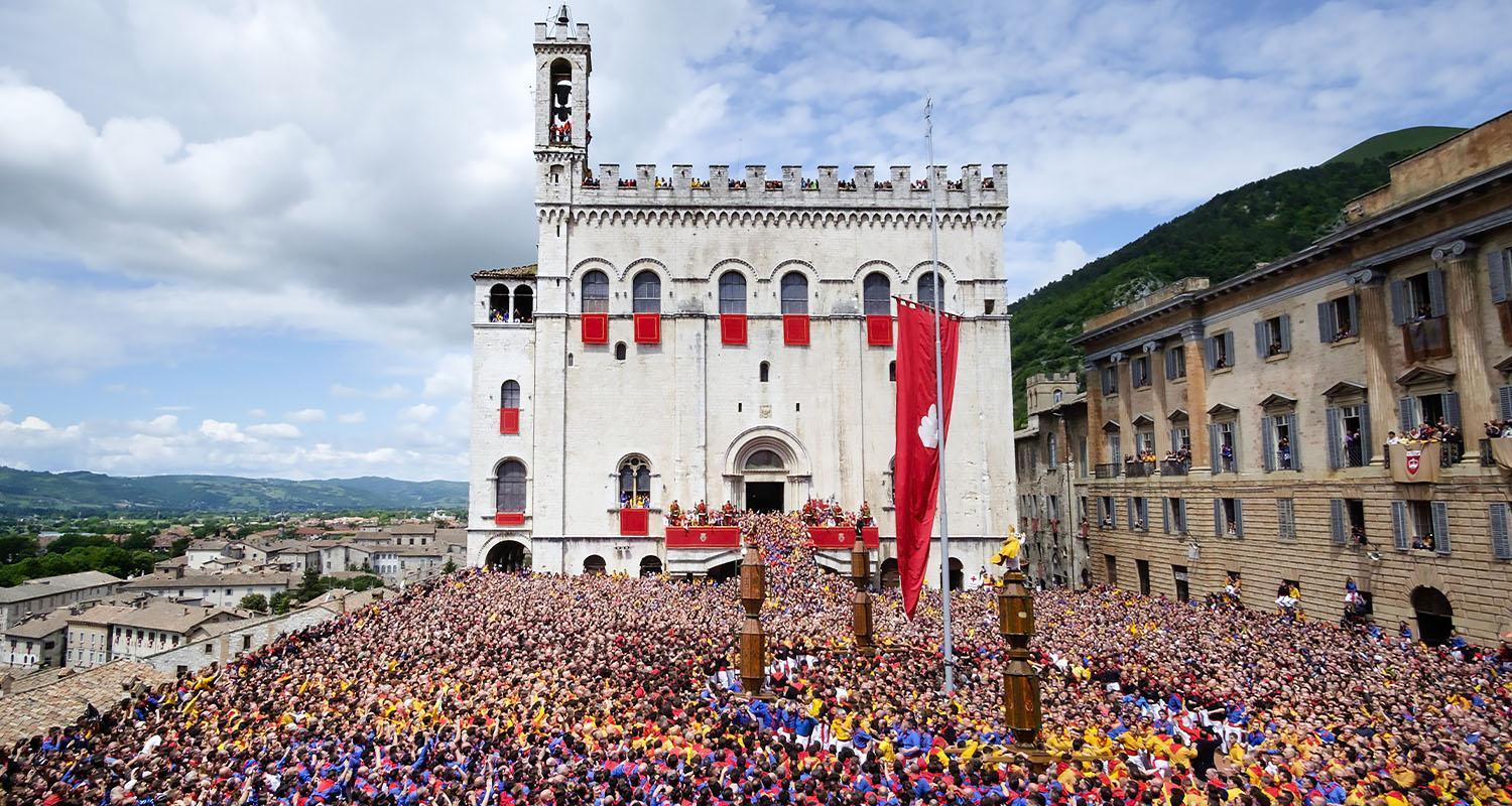 Via Mazzini 23A Daire Gubbio Dış mekan fotoğraf